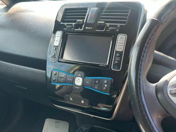 Nissan Leaf 30kWh Acenta Auto 5dr