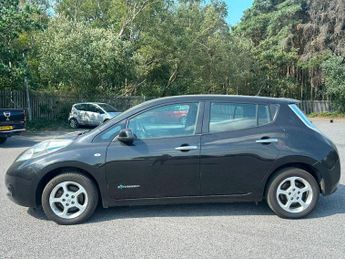 Nissan Leaf 30kWh Acenta Auto 5dr