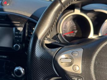 Nissan Juke 1.6 Acenta Premium CVT Euro 5 5dr