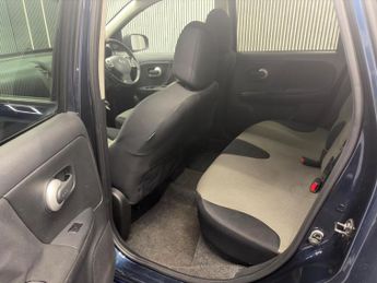 Nissan Note 1.6 16V n-tec Auto Euro 5 5dr