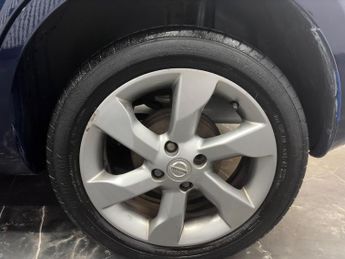 Nissan Note 1.6 16V n-tec Auto Euro 5 5dr