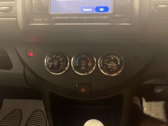 Nissan Note 1.6 16V n-tec Auto Euro 5 5dr