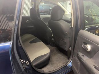 Nissan Note 1.6 16V n-tec Auto Euro 5 5dr