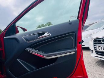 Mercedes-Benz A Class 2.1 A200d Sport (Premium) 7G-DCT Euro 6 (s/s) 5dr