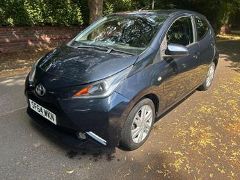 Toyota AYGO 1.0 VVT-i x-pression x-shift Euro 5 5dr Euro 5