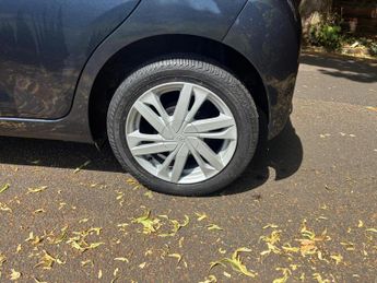 Toyota AYGO 1.0 VVT-i x-pression x-shift Euro 5 5dr Euro 5