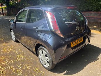 Toyota AYGO 1.0 VVT-i x-pression x-shift Euro 5 5dr Euro 5