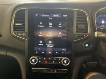 Renault Megane 1.6 E-TECH 9.8kWh RS Line Sport Tourer 5dr Petrol Plug-in Hybrid