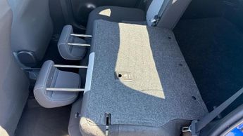 Toyota Yaris 1.5 VVT-h Design E-CVT Euro 6 (s/s) 5dr