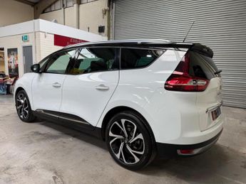 Renault Grand Scenic 1.5 dCi Signature Nav MPV 5dr Diesel EDC Euro 6 (s/s) (110 ps)