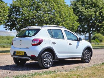 Dacia Sandero Stepway 0.9 TCe Laureate Euro 5 5dr