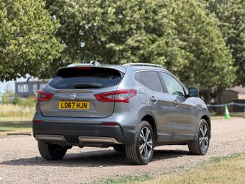 Nissan Qashqai 1.2 DIG-T N-Connecta XTRON Euro 6 (s/s) 5dr