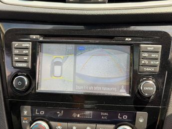 Nissan Qashqai 1.2 DIG-T N-Connecta XTRON Euro 6 (s/s) 5dr