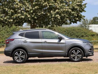 Nissan Qashqai 1.2 DIG-T N-Connecta XTRON Euro 6 (s/s) 5dr