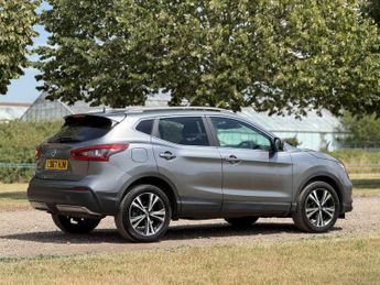 Nissan Qashqai 1.2 DIG-T N-Connecta XTRON Euro 6 (s/s) 5dr