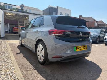 Volkswagen ID.3 Pro Performance 58kWh Life Auto 5dr