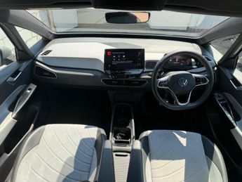 Volkswagen ID.3 Pro Performance 58kWh Life Auto 5dr