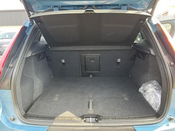 Volvo Xc40 + RECHARGE TWIN EV AWD