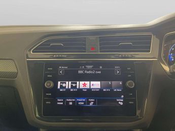 Volkswagen Tiguan 1.5 TSI R-Line SUV 5dr Petrol DSG Euro 6 (s/s) (150 ps)