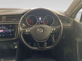 Volkswagen Tiguan 2.0 TDI Match SUV 5dr Diesel Manual Euro 6 (s/s) (150 ps)