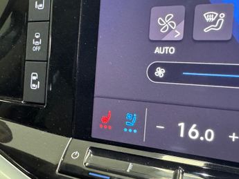 Volkswagen Multivan 1.4 TSI 13kWh Style Long MPV DSG Euro 6 (s/s) 5dr
