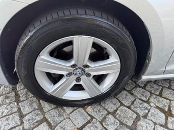Volkswagen Golf 1.6 TDI BlueMotion Tech Match Hatchback 5dr Diesel DSG Euro 6 (s