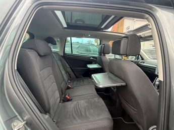 Volkswagen Tiguan 2.0 TDI SEL DSG 4Motion Euro 6 (s/s) 5dr
