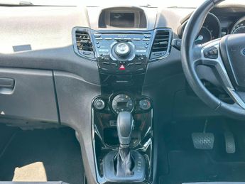 Ford Fiesta 1.6 Titanium Powershift Euro 5 5dr