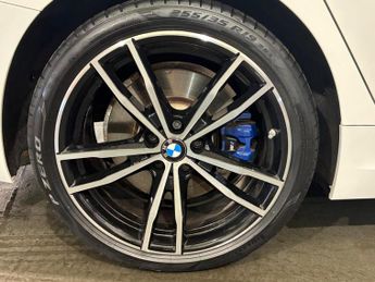 BMW 3 Series 2.0 330e 12kWh M Sport Auto Euro 6 (s/s) 4dr