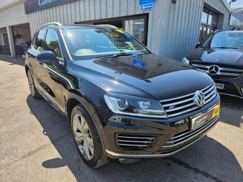 Volkswagen Touareg 3.0 TDI V6 BlueMotion Tech R-Line Tiptronic 4WD Euro 6 (s/s) 5dr
