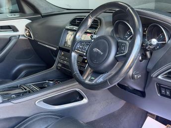 Jaguar F-PACE 2.0 D180 R-Sport Auto AWD Euro 6 (s/s) 5dr