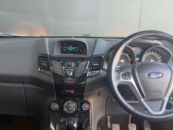 Ford Fiesta 1.5 TDCi Zetec Euro 5 5dr