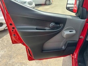 Nissan e-NV200 40kWh Tekna Auto SWB 5dr (Quick Charge)