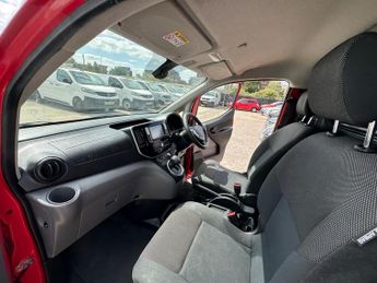 Nissan e-NV200 40kWh Tekna Auto SWB 5dr (Quick Charge)