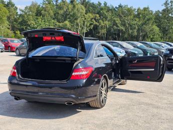 Mercedes-Benz E Class 3.0 E350 CDI V6 BlueEfficiency Sport G-Tronic Euro 5 2dr