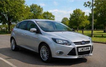 Ford Focus 1.6 Zetec Powershift Euro 5 5dr
