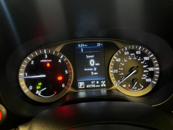 Nissan Navara 2.3 dCi Tekna Auto 4WD Euro 6 4dr