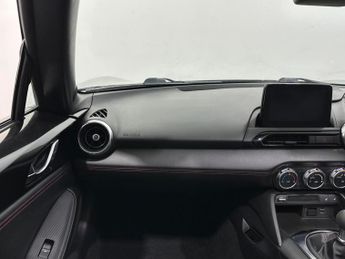 Mazda MX-5 RF 1.5 SKYACTIV-G Sport Nav Euro 6 2dr
