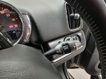 MINI Countryman 1.5 10kWh Cooper SE Exclusive Auto ALL4 Euro 6 (s/s) 5dr