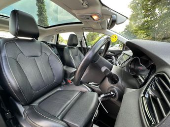 Vauxhall Grandland X 1.2 Turbo Elite Nav Auto Euro 6 (s/s) 5dr