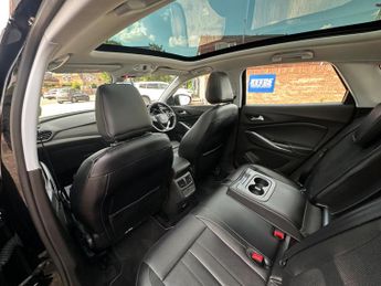 Vauxhall Grandland X 1.2 Turbo Elite Nav Auto Euro 6 (s/s) 5dr
