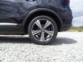 MG MG ZS 44.5kWh Exclusive Auto 5dr