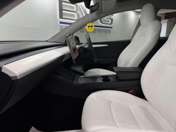 Tesla Model Y (Dual Motor) Long Range Auto 4WDE 5dr