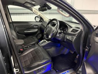 Mitsubishi L200 2.2 DI-D DC Barbarian X Auto 4WD Euro 6 (s/s) 4dr