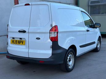 Ford Transit Courier 1.5 TDCi L1 Euro 6 5dr