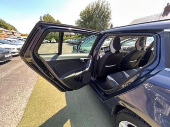 Volvo V60 2.0 D3 R-Design Geartronic Euro 5 (s/s) 5dr