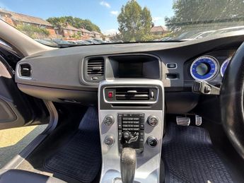 Volvo V60 2.0 D3 R-Design Geartronic Euro 5 (s/s) 5dr