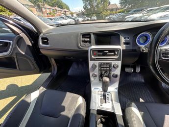 Volvo V60 2.0 D3 R-Design Geartronic Euro 5 (s/s) 5dr