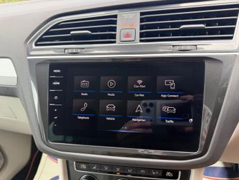 Volkswagen Tiguan 2.0 TDI Match DSG 4Motion Euro 6 (s/s) 5dr