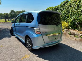 Honda Freed 1.5l Hybrid